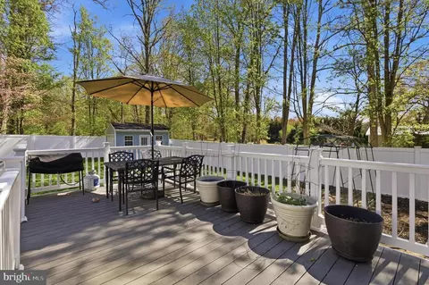 Exterior - 7717 Colonial Beach Rd, Pasadena, MD 21122 photo 6 of 11