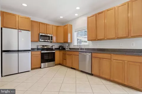 Kitchen - 7717 Colonial Beach Rd, Pasadena, MD 21122 photo 1 of 2