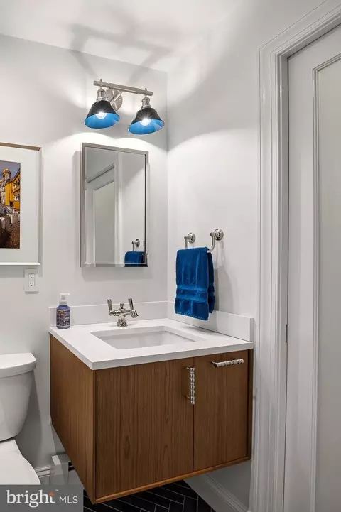 Bath - 1535 Ridgely Dr, Edgewater, MD 21037 photo 1 of 6