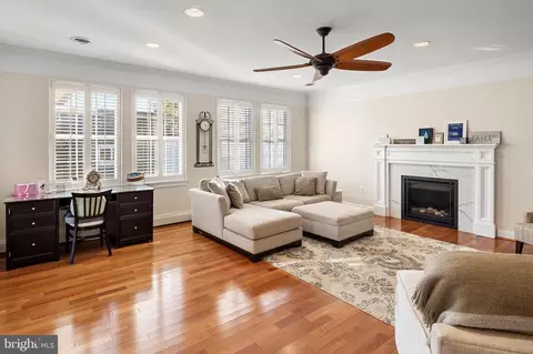 Living - 1535 Ridgely Dr, Edgewater, MD 21037 photo 1 of 2