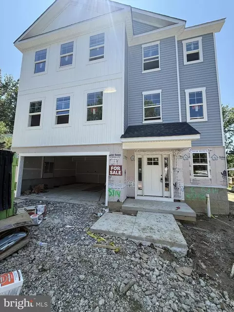 5314 Al Jones Dr, Shady Side, MD 20764