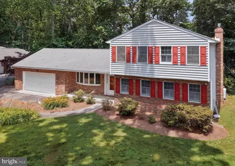 700 N Holly Dr, Annapolis, MD 21409