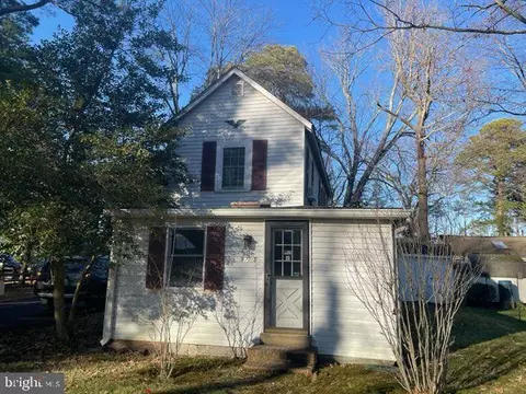 5745 Blaine Rd, Churchton, MD 20733
