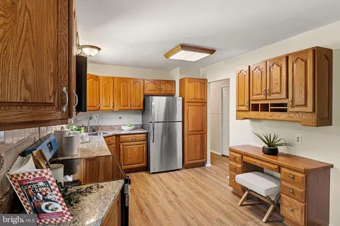 Kitchen - 982 Fall Circle Way, Gambrills, MD 21054 photo 3 of 3