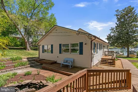 Exterior - 25 Leeland Rd, Edgewater, MD 21037 photo 5 of 11