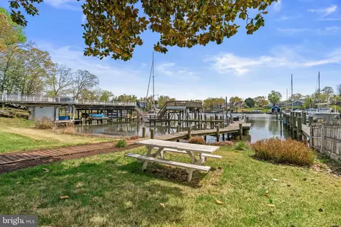 Exterior - 25 Leeland Rd, Edgewater, MD 21037 photo 3 of 11