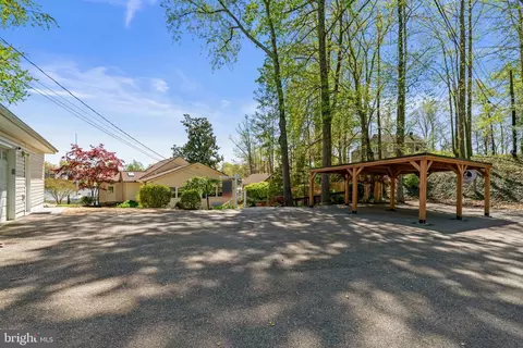 Exterior - 25 Leeland Rd, Edgewater, MD 21037 photo 10 of 11