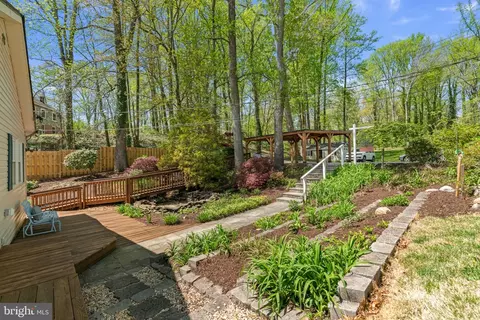 Exterior - 25 Leeland Rd, Edgewater, MD 21037 photo 8 of 11
