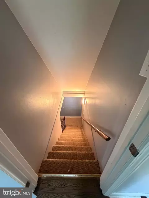 Entry Way - 110 W 11th Ave, Brooklyn, MD 21225 photo 2 of 8