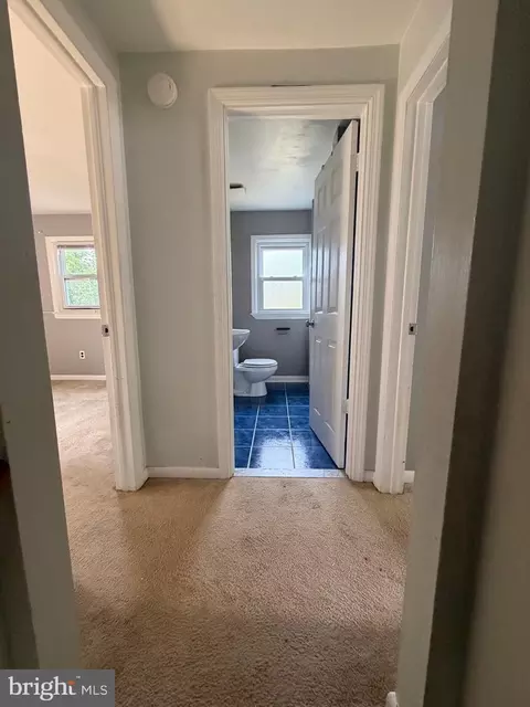 Entry Way - 110 W 11th Ave, Brooklyn, MD 21225 photo 6 of 8