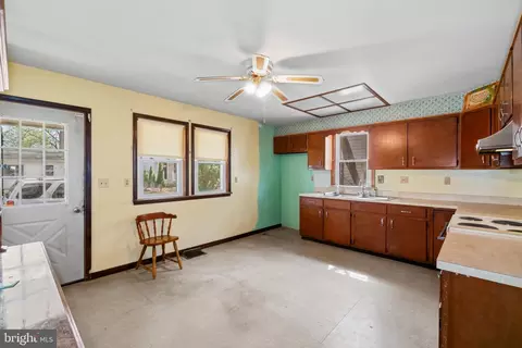 Other - 706 203rd St, Pasadena, MD 21122 photo 3 of 13