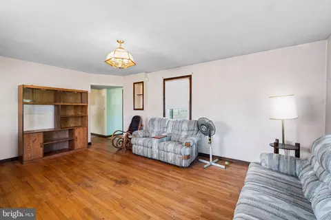 Living - 706 203rd St, Pasadena, MD 21122 photo 2 of 2