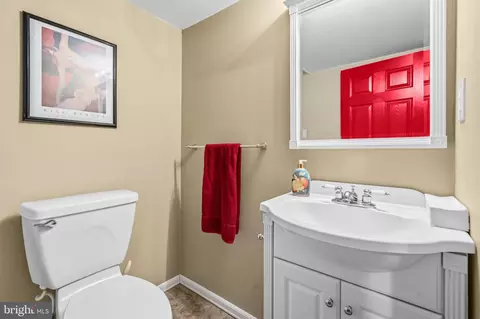 Entry Way - 3421 Halifax Ct, Pasadena, MD 21122 photo 2 of 2