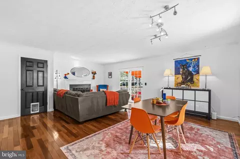 Dining - 3421 Halifax Ct, Pasadena, MD 21122 photo 2 of 4