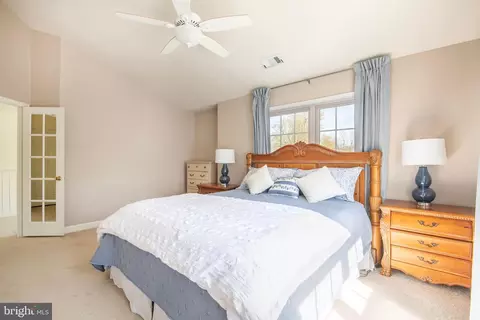 Bedroom - 3646 N Carolina Ave, Edgewater, MD 21037 photo 6 of 7