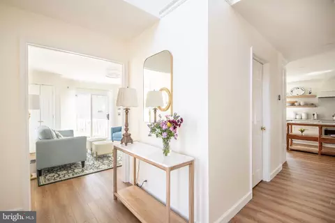 Entry Way - 3646 N Carolina Ave, Edgewater, MD 21037 photo 1 of 14