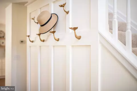 Entry Way - 3646 N Carolina Ave, Edgewater, MD 21037 photo 7 of 14