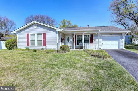 7886 Huguenot Ct, Severn, MD 21144