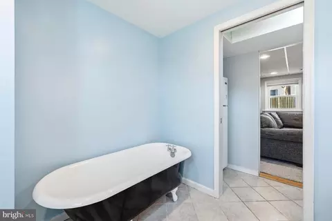 Entry Way - 1624 Bishop Rd, Edgewater, MD 21037 photo 2 of 2
