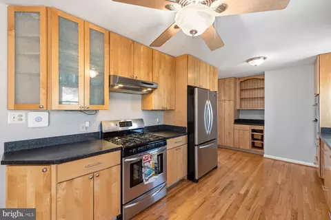 Kitchen - 1624 Bishop Rd, Edgewater, MD 21037 photo 2 of 7