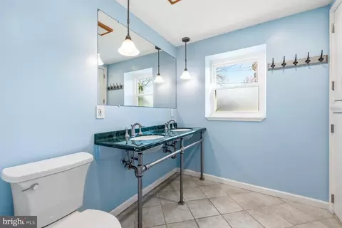 Bath - 1624 Bishop Rd, Edgewater, MD 21037 photo 3 of 3