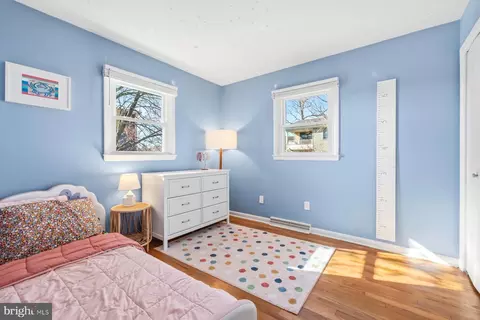 Bedroom - 1624 Bishop Rd, Edgewater, MD 21037 photo 2 of 3