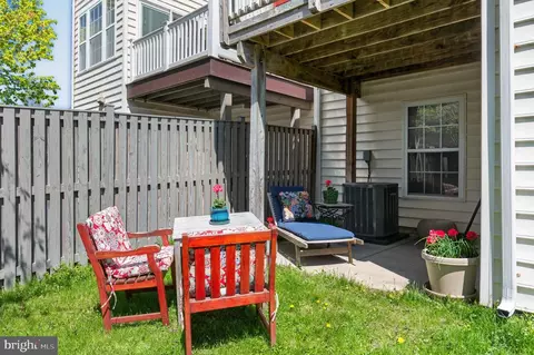 Exterior - 75 Two Rivers Dr, Edgewater, MD 21037 photo 5 of 12