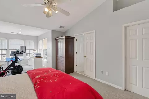 Bedroom - 75 Two Rivers Dr, Edgewater, MD 21037 photo 6 of 8