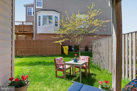 Exterior - 75 Two Rivers Dr, Edgewater, MD 21037 photo 4 of 12