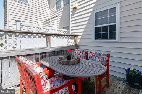 Exterior - 75 Two Rivers Dr, Edgewater, MD 21037 photo 2 of 12