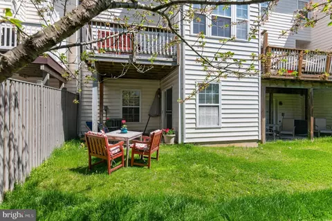 Exterior - 75 Two Rivers Dr, Edgewater, MD 21037 photo 7 of 12