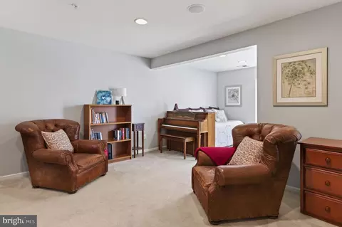 Bedroom - 75 Two Rivers Dr, Edgewater, MD 21037 photo 7 of 8