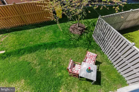 Exterior - 75 Two Rivers Dr, Edgewater, MD 21037 photo 8 of 12