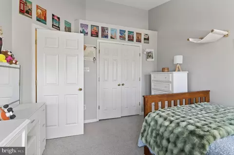 Bedroom - 75 Two Rivers Dr, Edgewater, MD 21037 photo 3 of 8