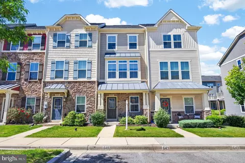 643 Ravenwood Dr, Glen Burnie, MD 21060