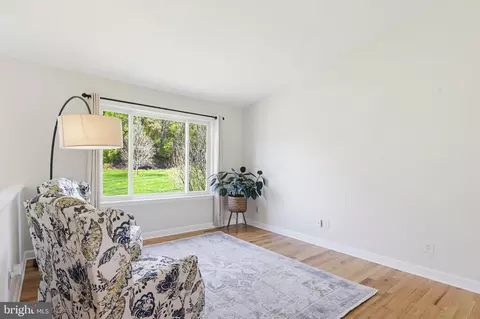 Living - 3229 Beards Point Rd, Davidsonville, MD 21035 photo 1 of 1