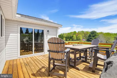 Exterior - 3229 Beards Point Rd, Davidsonville, MD 21035 photo 14 of 15