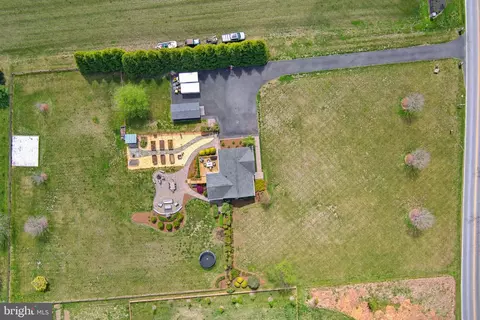 View/Area - 3229 Beards Point Rd, Davidsonville, MD 21035 photo 2 of 8