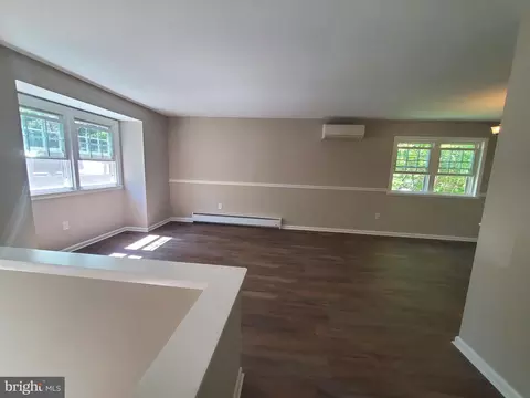 Living - 1122 Crestview Dr, Annapolis, MD 21409 photo 2 of 10