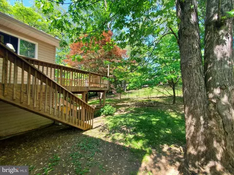 Exterior - 1122 Crestview Dr, Annapolis, MD 21409 photo 2 of 5