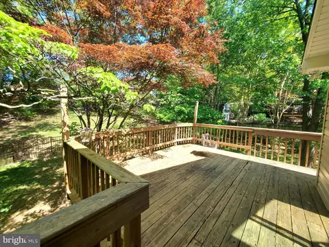 Exterior - 1122 Crestview Dr, Annapolis, MD 21409 photo 3 of 5