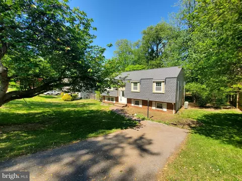 1122 Crestview Dr, Annapolis, MD 21409