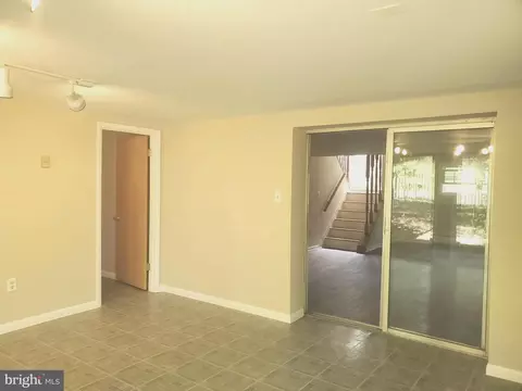 Living - 1122 Crestview Dr, Annapolis, MD 21409 photo 10 of 10