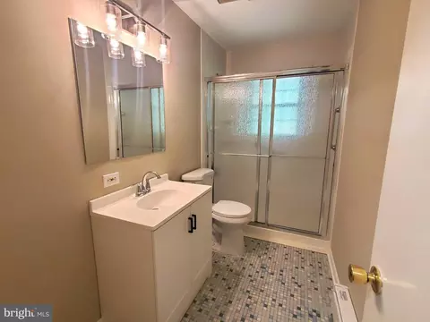 Bath - 1122 Crestview Dr, Annapolis, MD 21409 photo 1 of 1