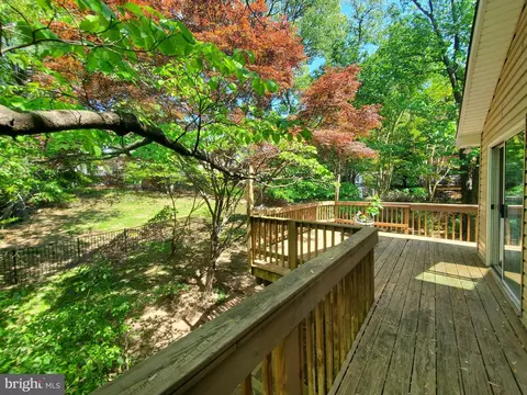 Exterior - 1122 Crestview Dr, Annapolis, MD 21409 photo 4 of 5