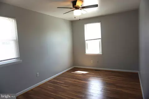Bedroom - 702 Londontown Rd, Edgewater, MD 21037 photo 1 of 4