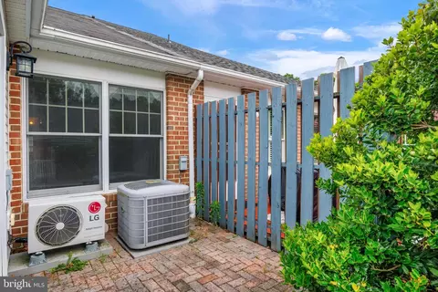 Exterior - 907 Beacon Way, Annapolis, MD 21401 photo 5 of 8