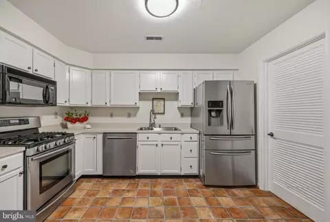 Kitchen - 907 Beacon Way, Annapolis, MD 21401 photo 2 of 3