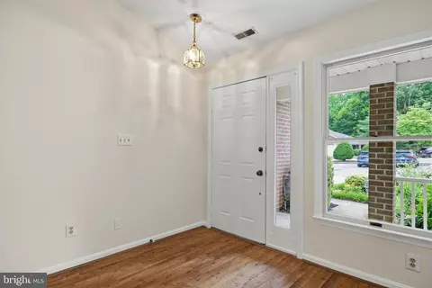 Entry Way - 907 Beacon Way, Annapolis, MD 21401 photo 2 of 4