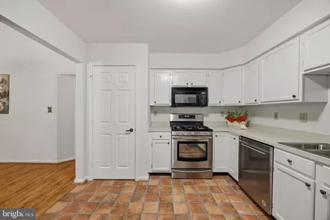 Kitchen - 907 Beacon Way, Annapolis, MD 21401 photo 3 of 3